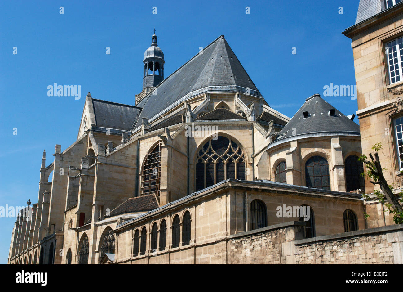 Parte posteriore del St Etienne du Mont chiesa Quartiere Latino Parigi Francia Foto Stock