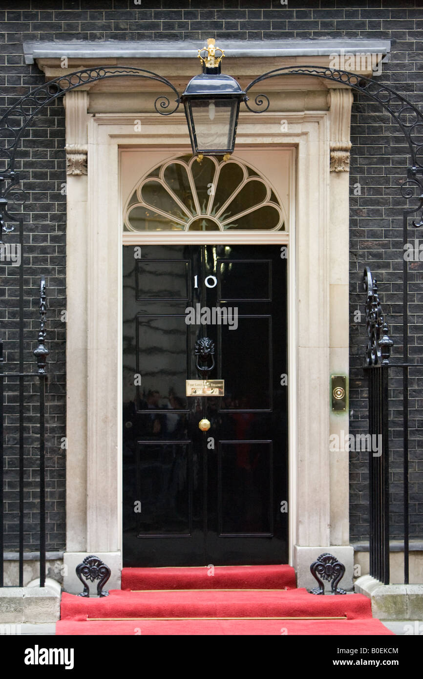 Il numero 10 di Downing Street home page ufficiale del Primo Ministro britannico London Regno Unito Foto Stock