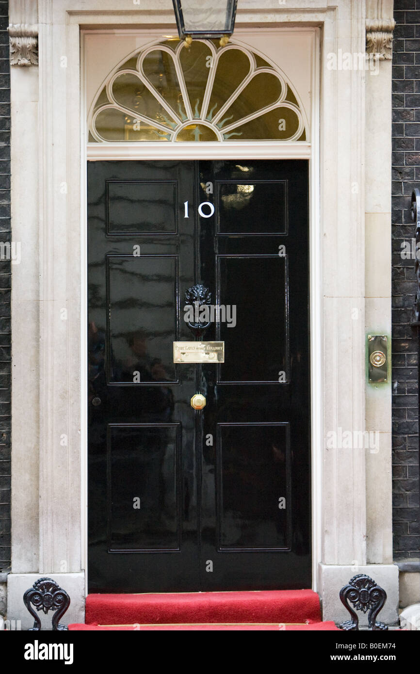 Il numero 10 di Downing Street home page ufficiale del Primo Ministro britannico London Regno Unito Foto Stock