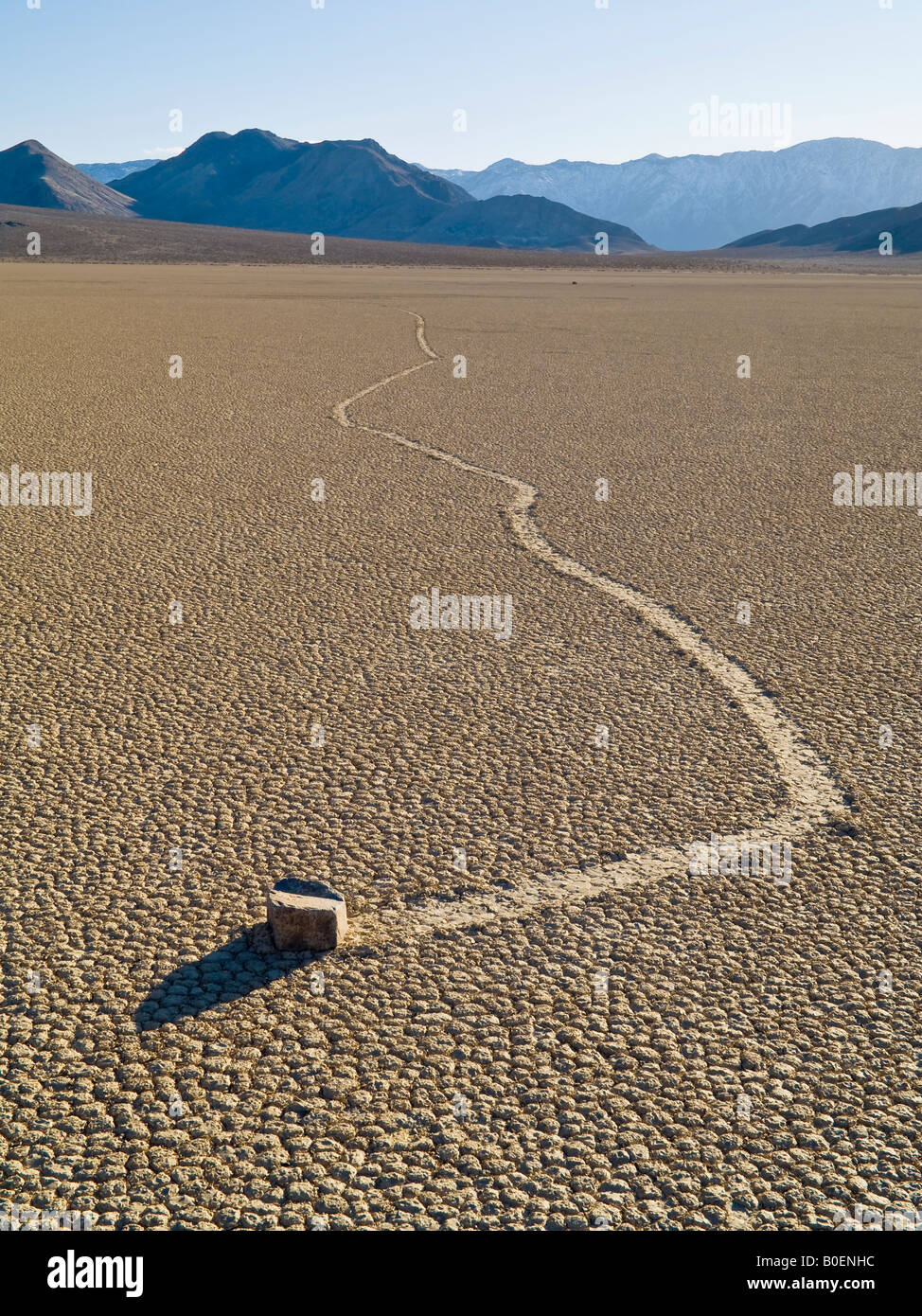 Roccia di rotolamento Autodromo Parco Nazionale della Valle della Morte in California Nevada USA Foto Stock