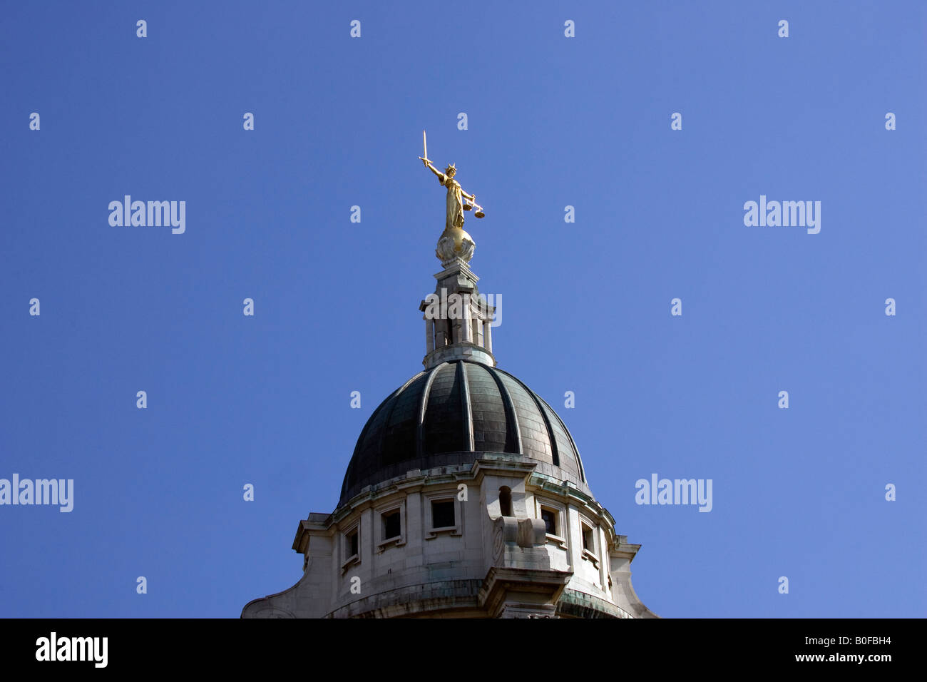 Statua di giustizia Old Bailey centrale Tribunale Penale Foto Stock