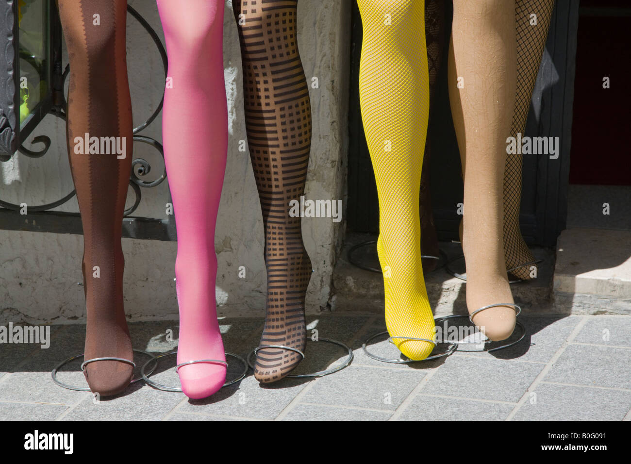 Femmina calze di nylon collant per la vendita Foto stock - Alamy