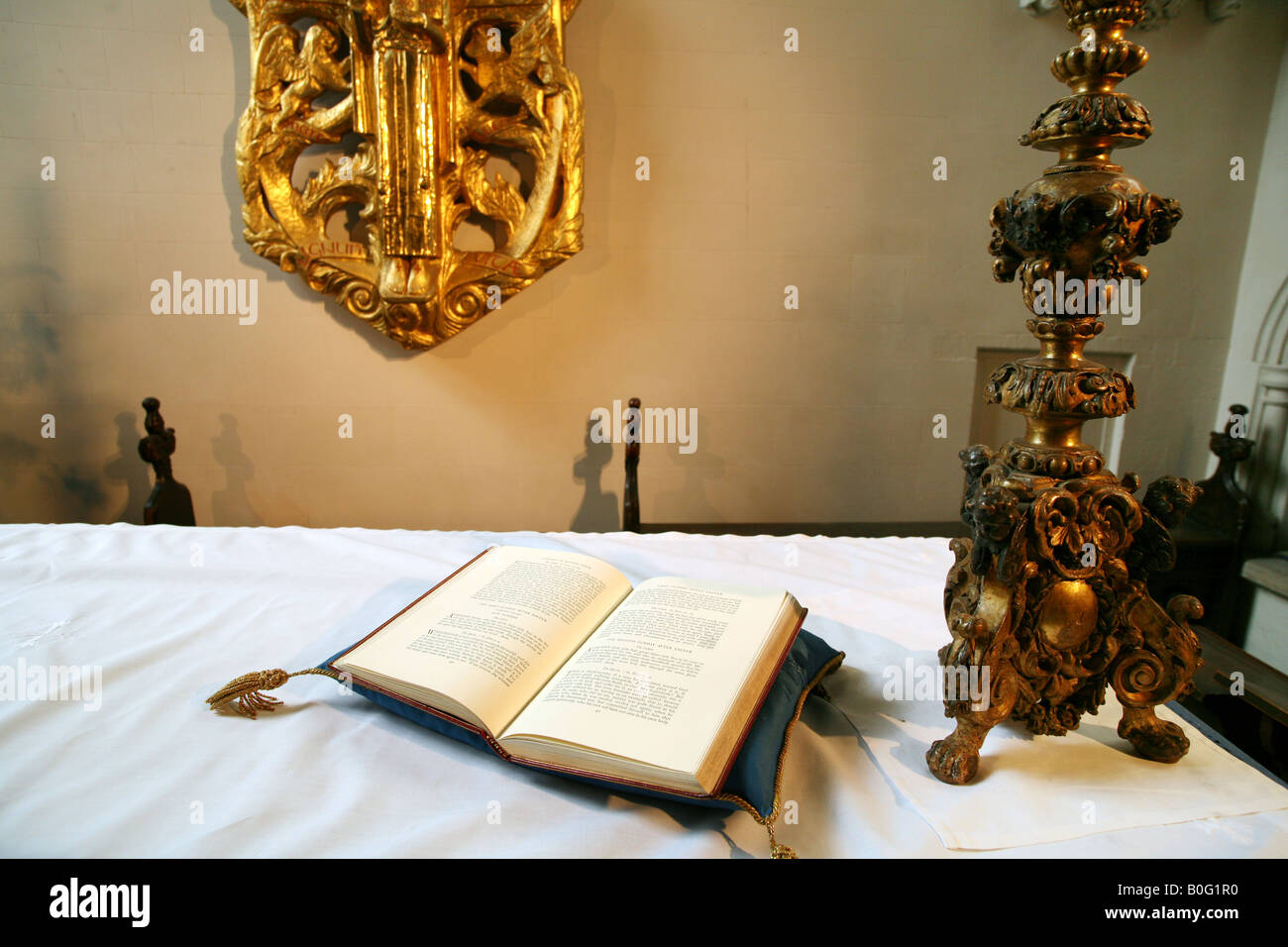 L'altare, St Marys Chiesa universitaria di Cambridge, Regno Unito Foto Stock