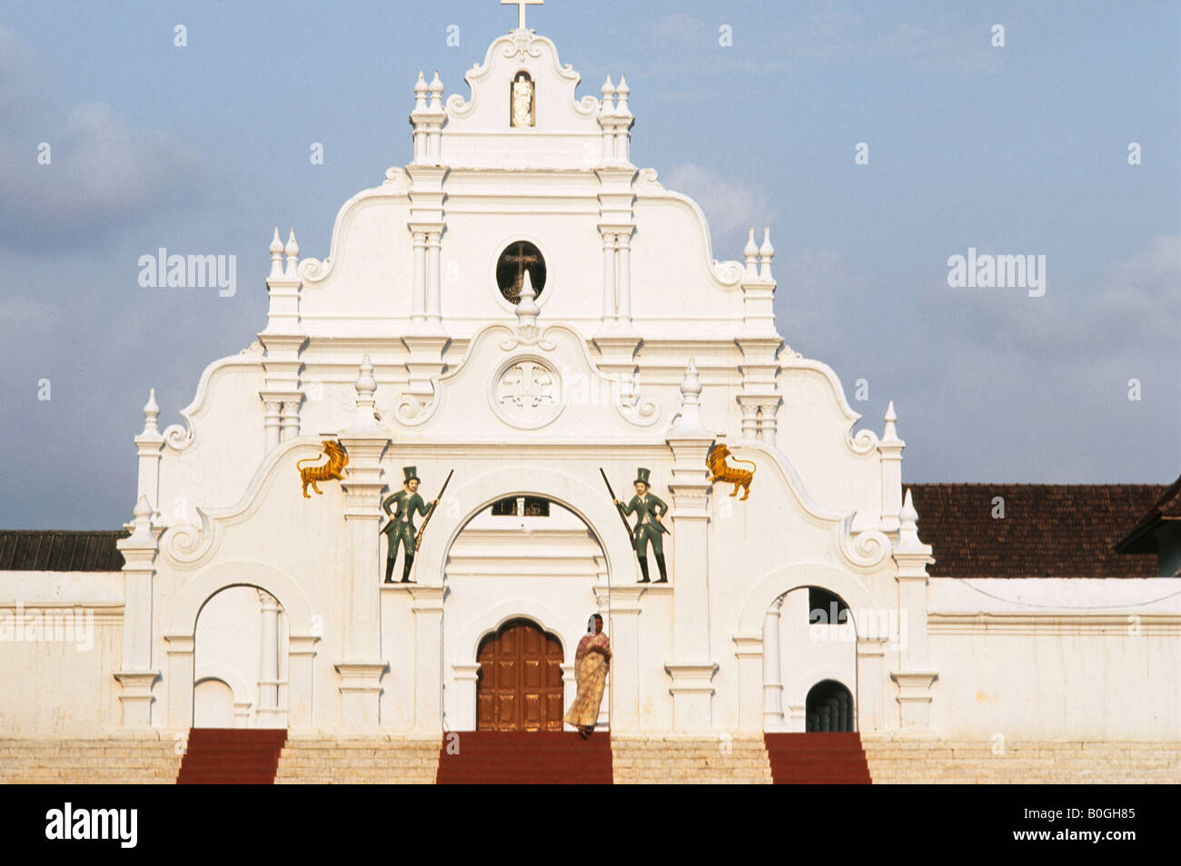 Esterno di sant Agostino, chiesa di Ramapuram, India. Foto Stock