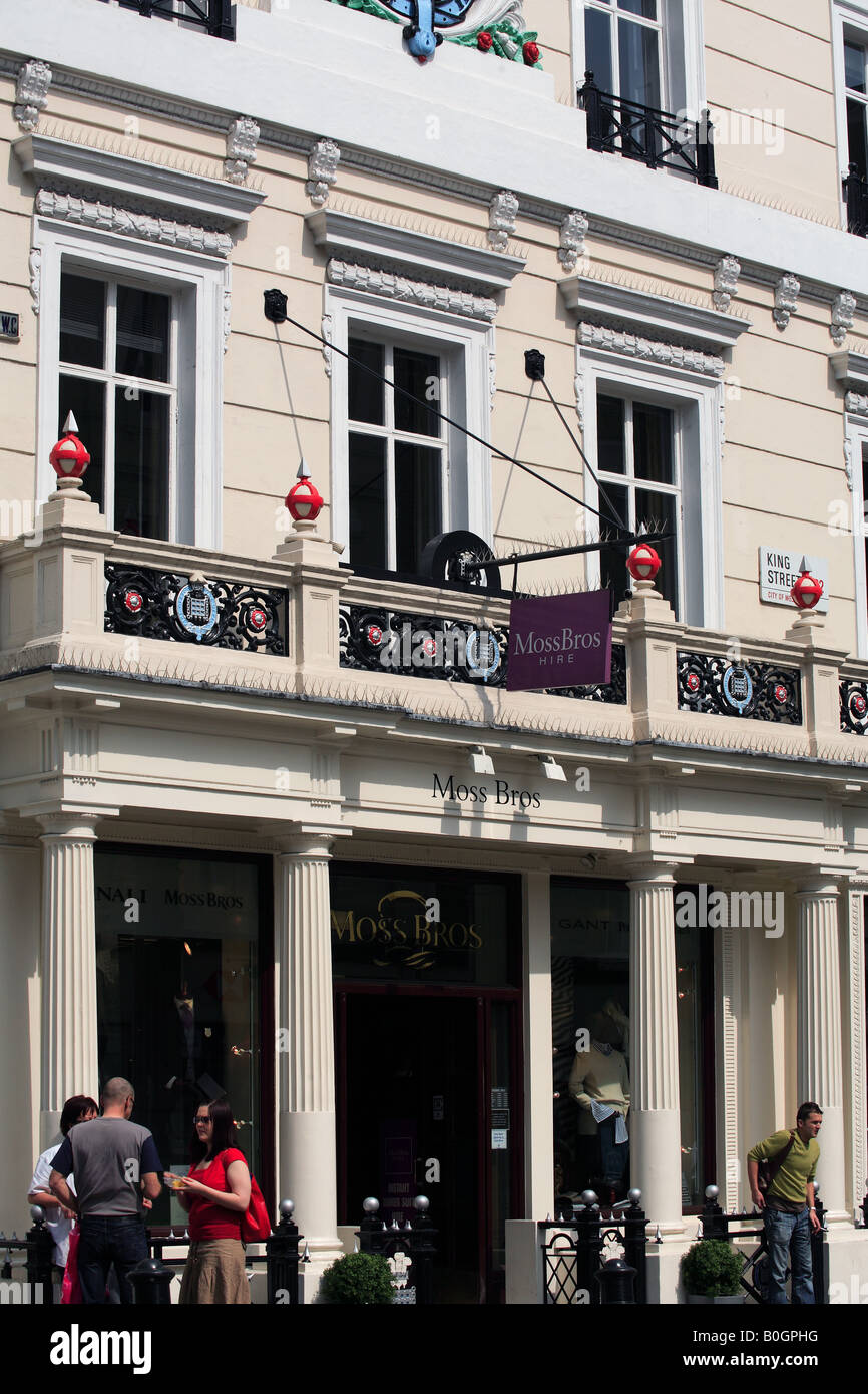 Regno Unito ad ovest di Londra covent garden wc2 king street moss bros abbigliamento negozio di noleggio Foto Stock