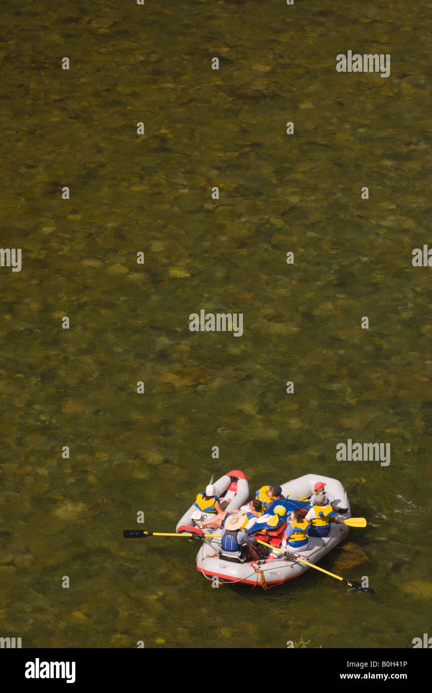 Idaho Frank Church River of No Return Wilderness medio Forcella del Salmon River Raft derive nel acqua chiara Foto Stock