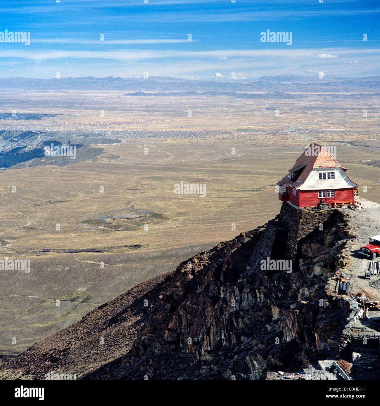 Casa sull'Altiplano, altopiano vicino a La Paz in Bolivia Foto Stock