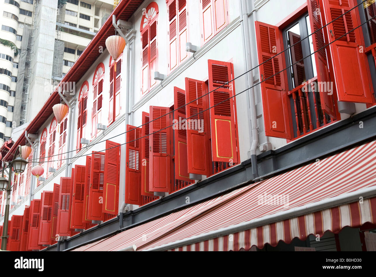 Chinatown, tapparelle su una facciata del negozio su Neil Road, Singapore, Sud-est asiatico Foto Stock