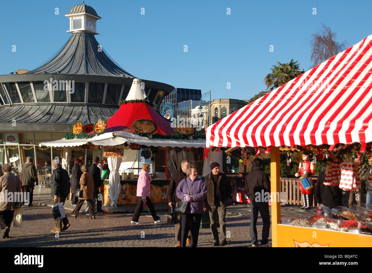 Mercatino di Natale in piazza in Bournemouth Dorset England Regno Unito Regno Unito Regno Unito Inglese british Foto Stock