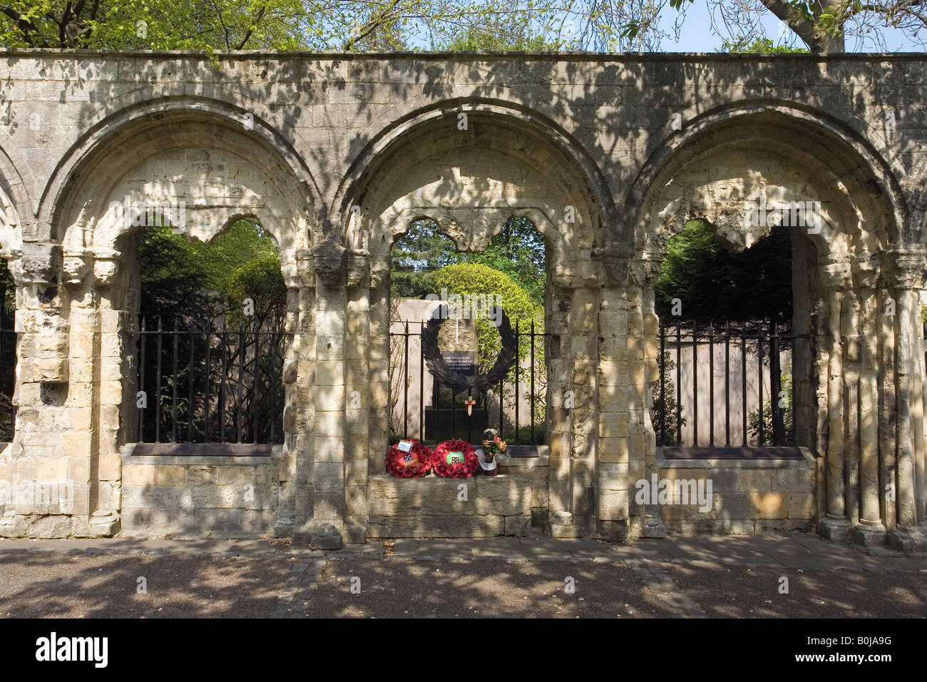 War Memorial, York Minster giardino, York, North Yorkshire, Inghilterra Foto Stock