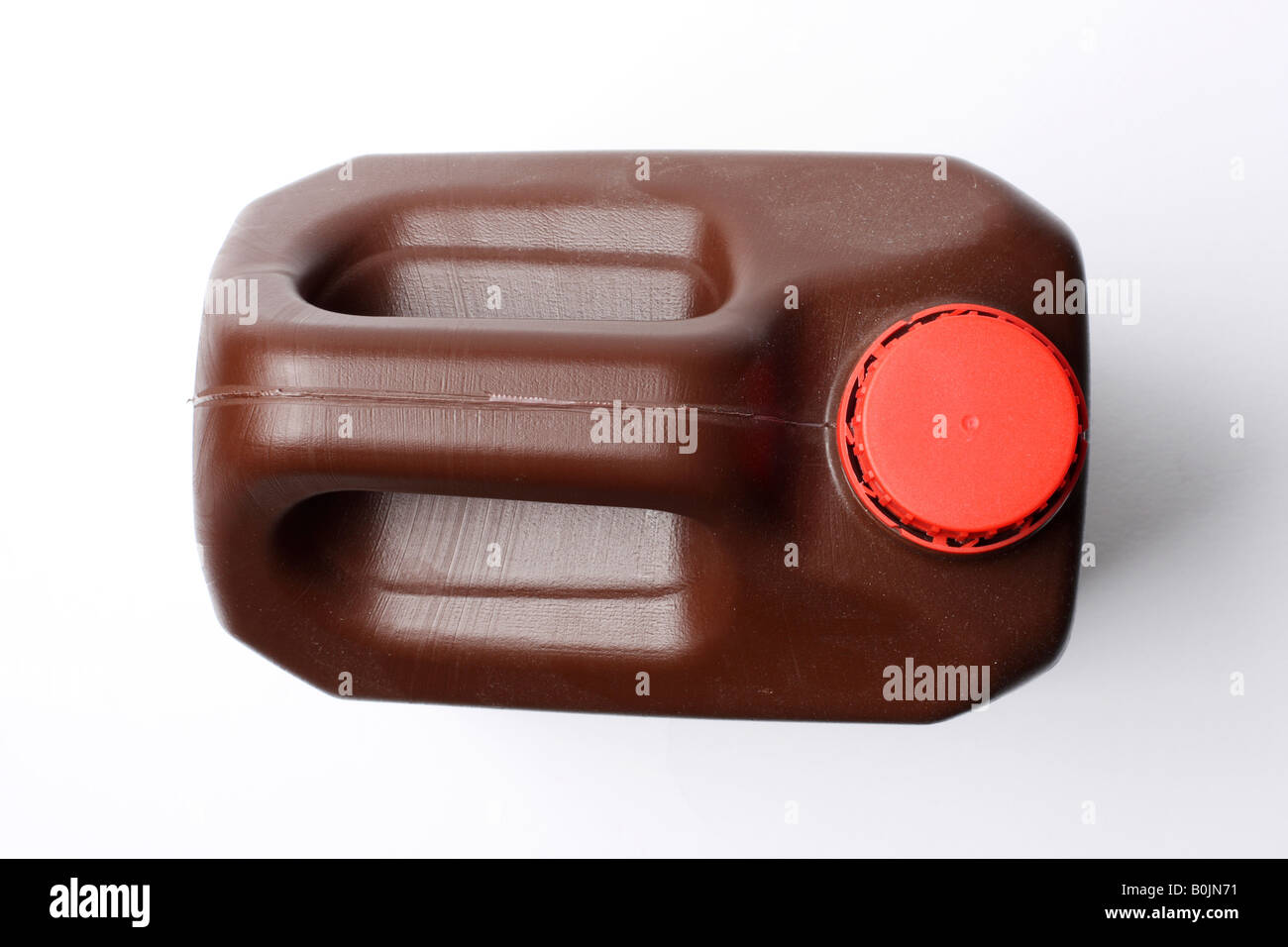 Olio marrone può essere isolato su bianco shot dal di sopra Foto Stock