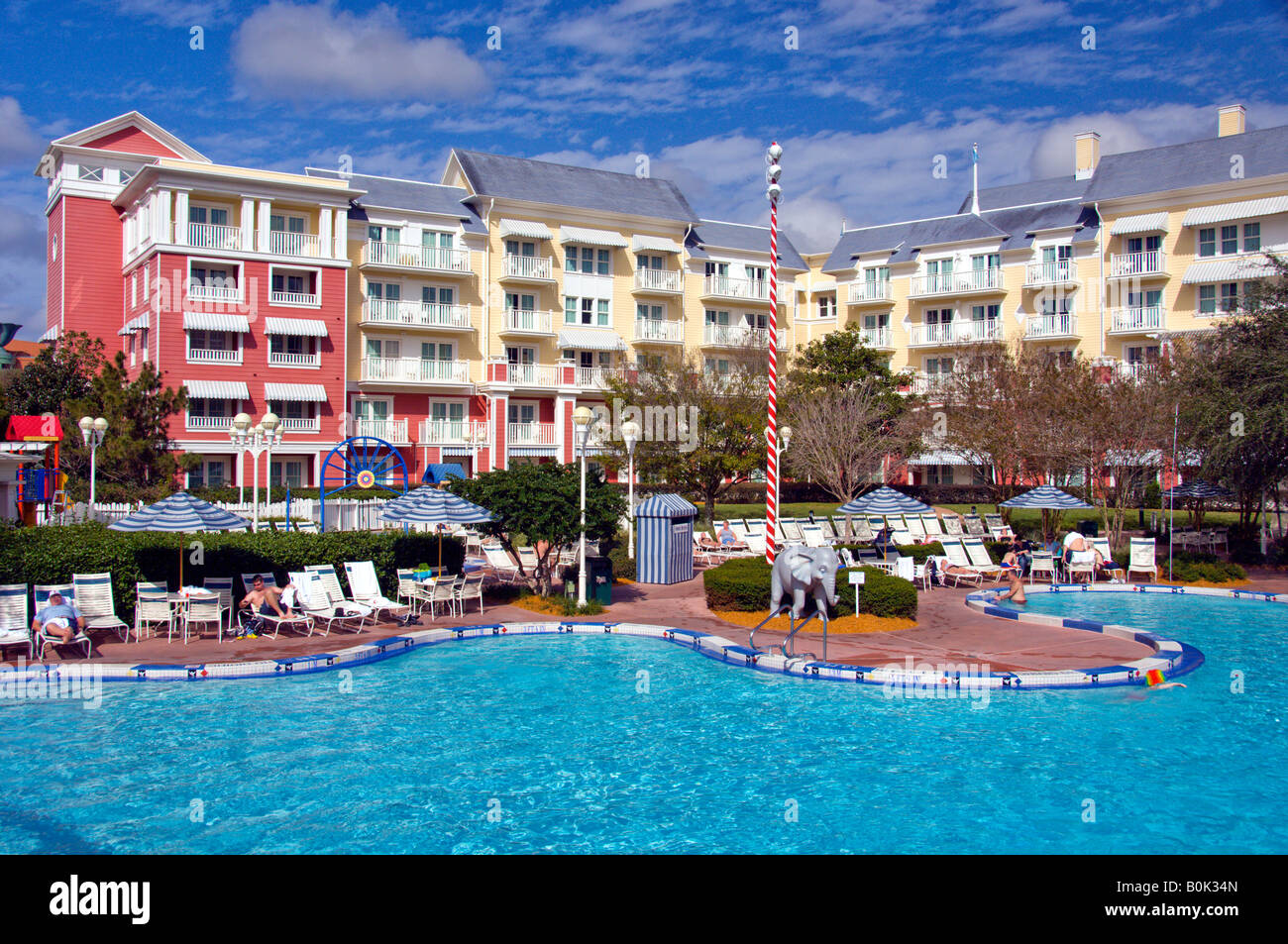 La piscina a Disney s Boardwalk Resort in Lake Buena Vista Florida USA Foto Stock