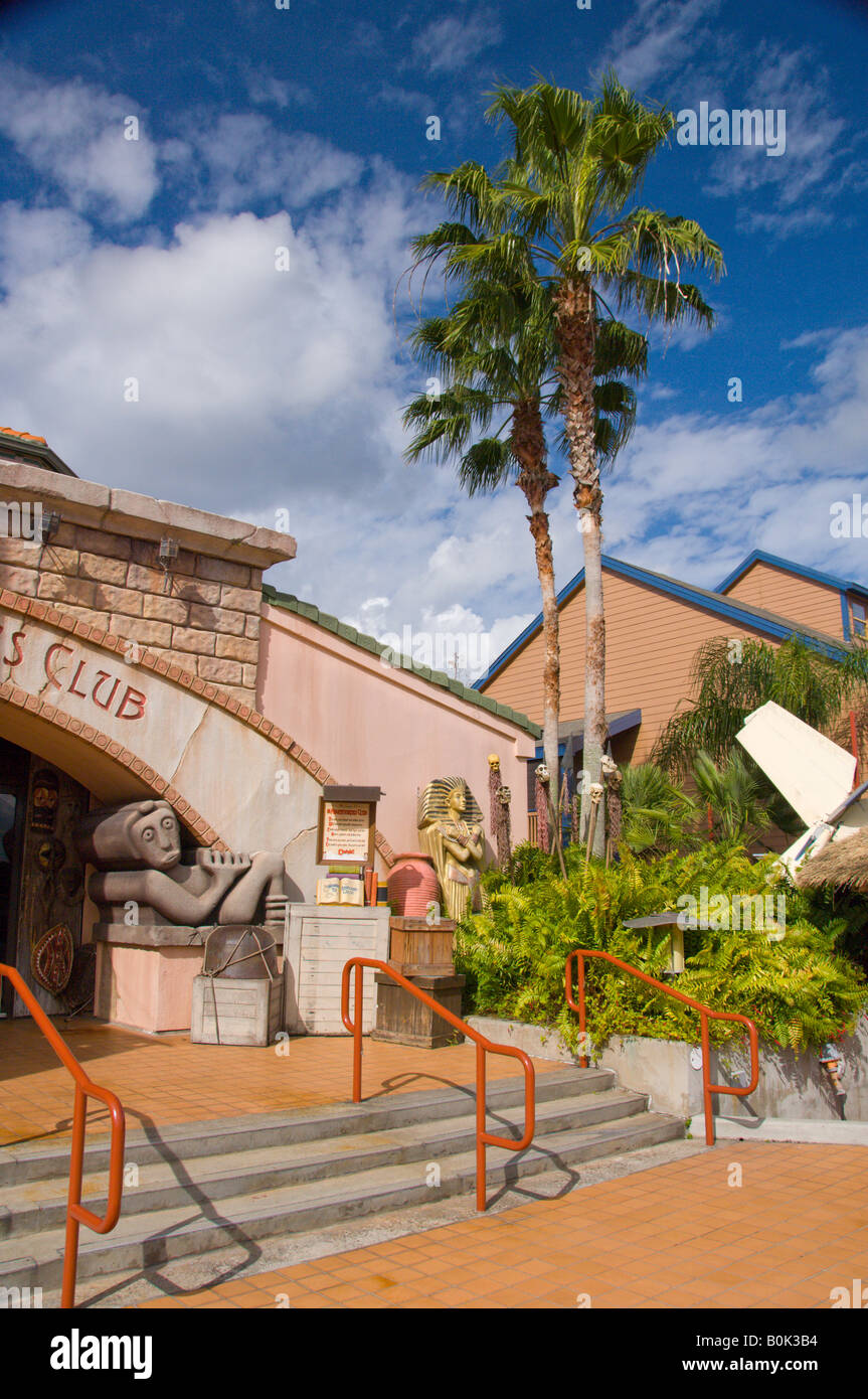 Adventurer s Club decor di ingresso a Downtown Disney in Lake Buena Vista Florida USA Foto Stock