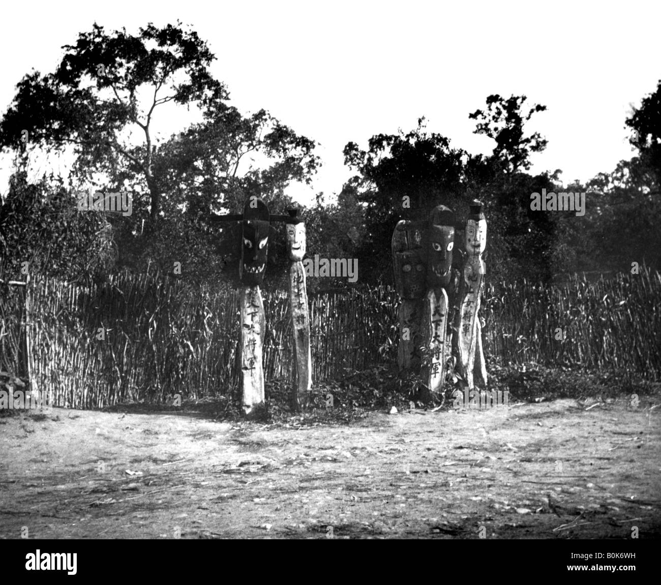 Jangseung, legno totem, Corea, 1900. Artista: sconosciuto Foto Stock