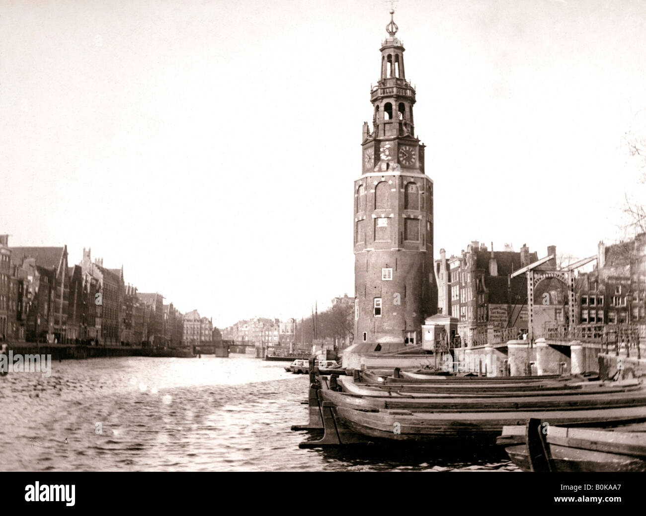 Il Montelbaanstoren, Amsterdam, 1898.Artista: James Batkin Foto Stock