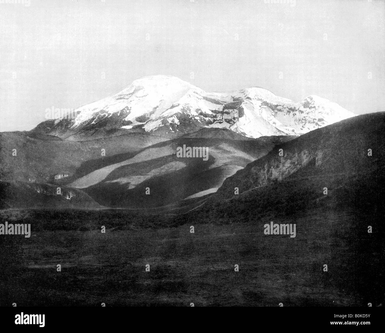 Il monte Chimborazo, Ecuador, 1893.Artista: Giovanni L Stoddard Foto Stock