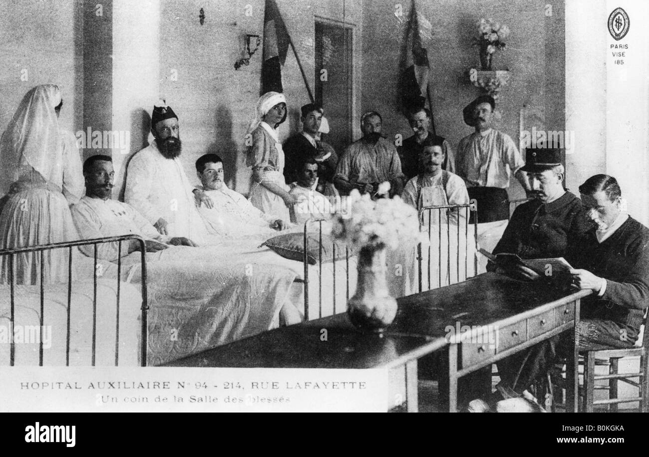 I feriti francesi, ospedale ausiliario, Parigi, Francia, guerra mondiale I, 1914-1918. Artista: sconosciuto Foto Stock