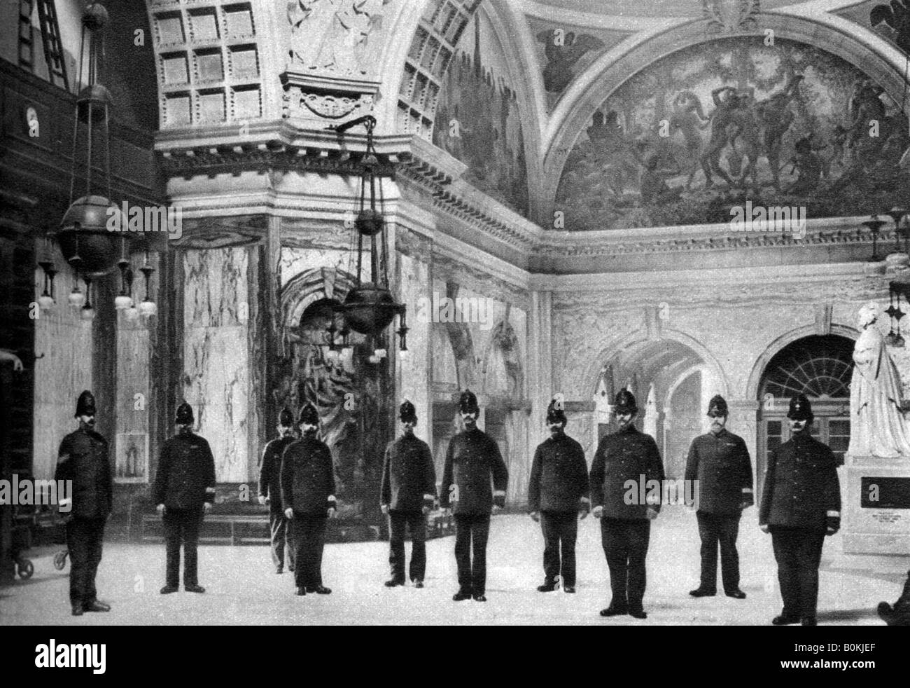 La Grande Hall, l'Old Bailey, Londra, 1926-1927. Artista: sconosciuto Foto Stock