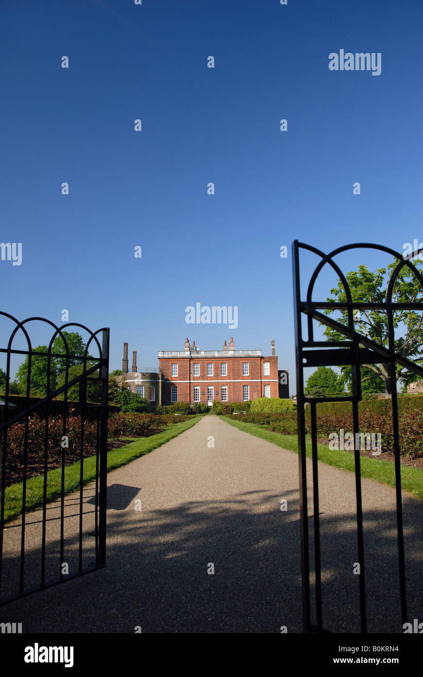 La parte posteriore di Ranger's House (Casa del Wernher Collection) a Greenwich, London, Regno Unito Foto Stock