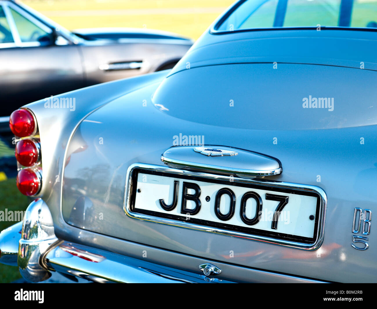 James Bond 007 aston martin DB5 e Vantage Foto Stock