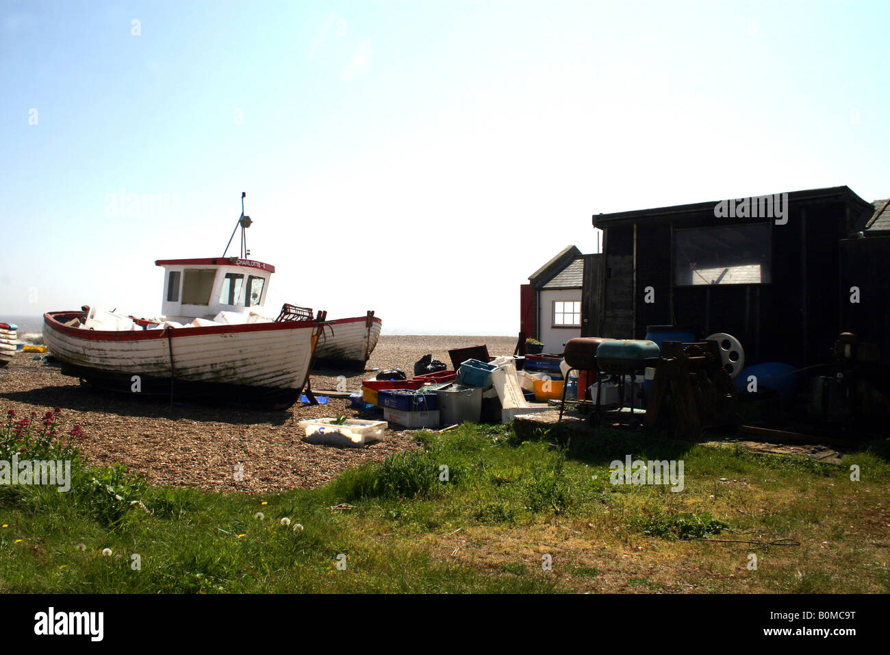 Barche di pescatori sulla spiaggia di ALDEBURGH. SUFFOLK. In Inghilterra. Foto Stock