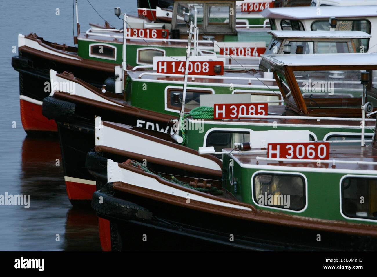 Porto di crociera in barca ad Amburgo in Germania Foto Stock