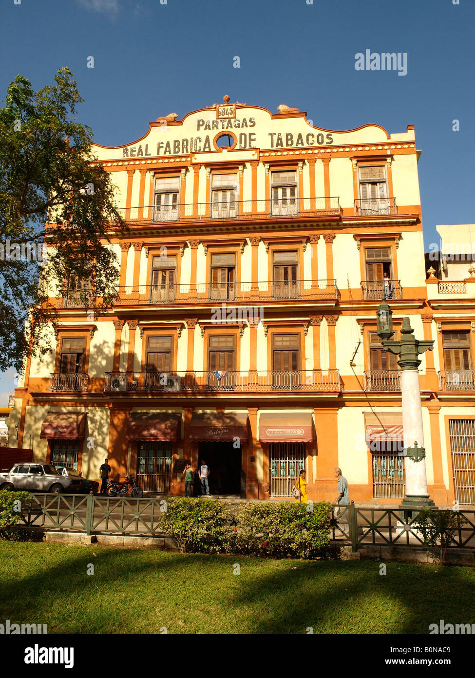 Real Fabrica de Tabacos Partagas ha il tour della fabbrica. L'Avana Cuba Foto Stock