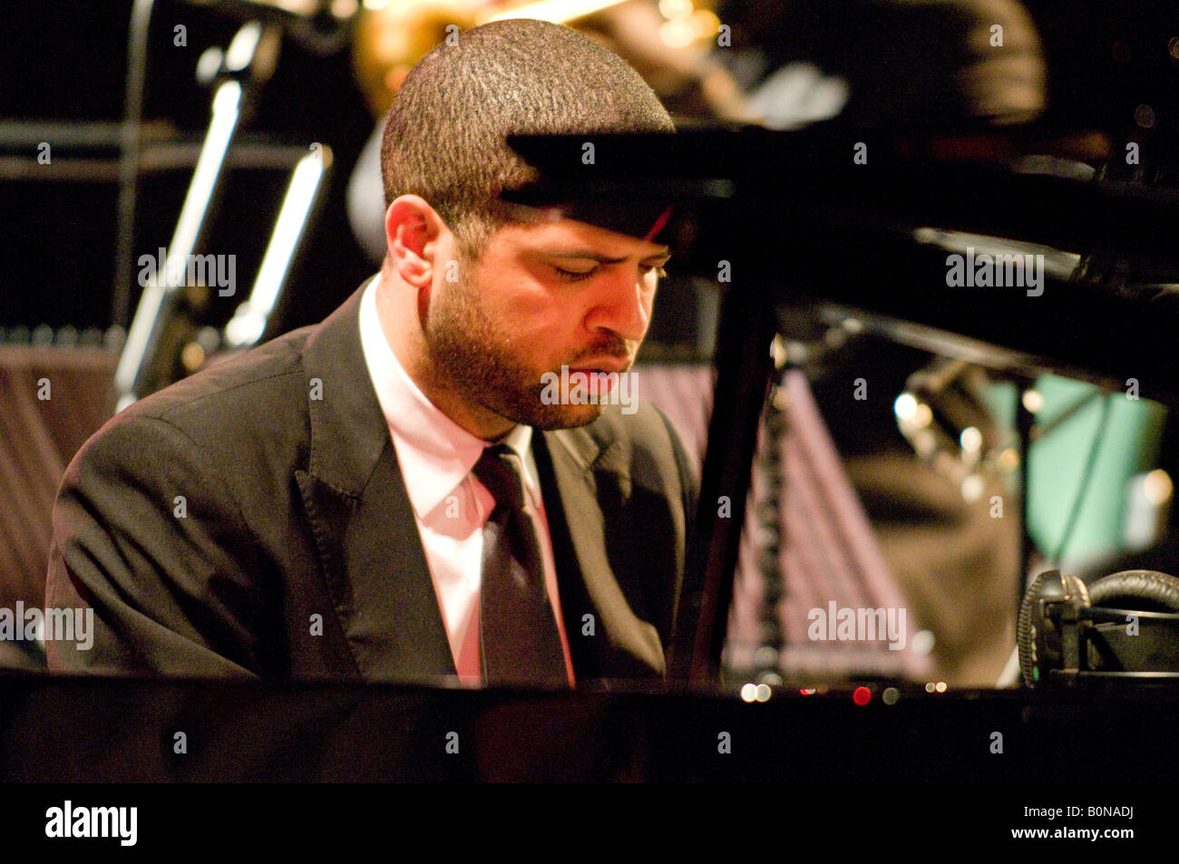 Il pianista americano Jason Moran eseguendo il suo nuovo lavoro nella mia mente Monaco presso il Municipio 1959 presso la Turner Sims teatro in Southampton Foto Stock