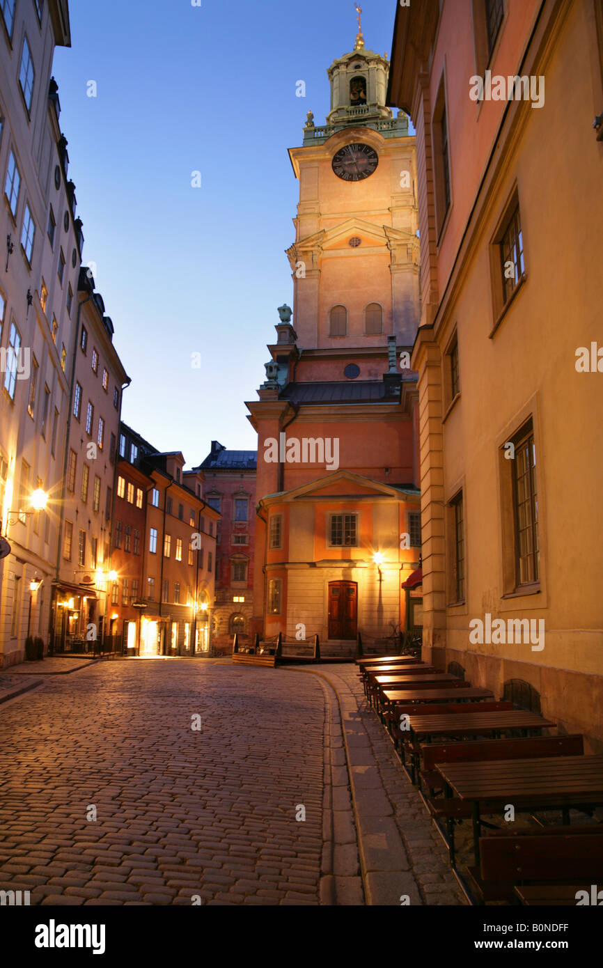 Storkyrkan o grande chiesa al crepuscolo, Gamla Stan o Città Vecchia, Staden Isola, Stoccolma, Svezia. Foto Stock