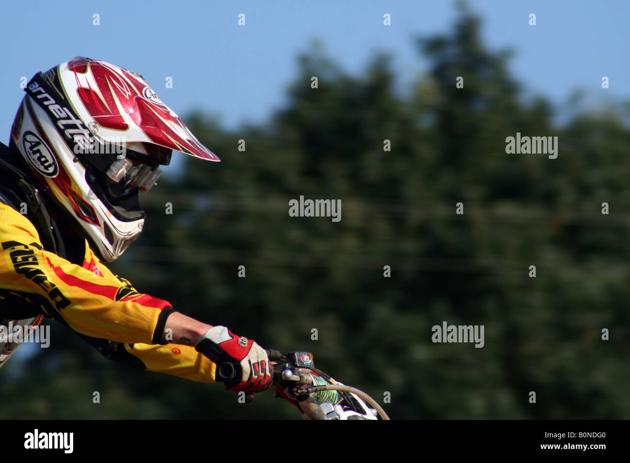 Primo piano del motocross rider Foto Stock