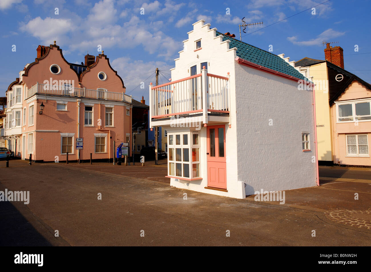 Molto piccolo fronte mare casa Aldeburgh Suffolk Foto Stock