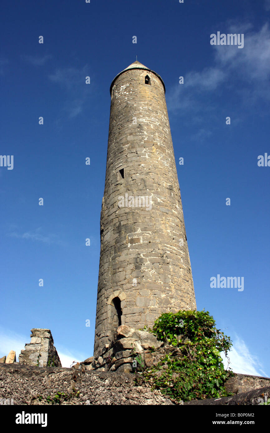 La torre rotonda Killala, nella contea di Mayo, Repubblica di Irlanda Foto Stock