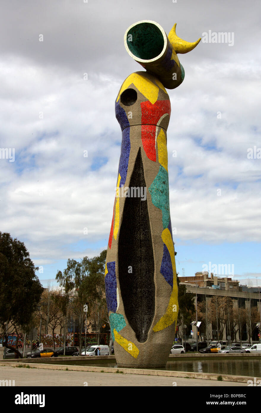 Donna e Uccello scultura di Joan Miro a Parc Joan Miro, Barcellona, Spagna Foto Stock