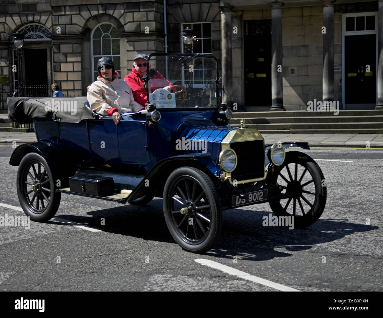 Modello T Ford veicolo vintage prendendo parte al Rally centenario, Charlotte Square, Edimburgo, Scozia, Regno Unito, Europa Foto Stock
