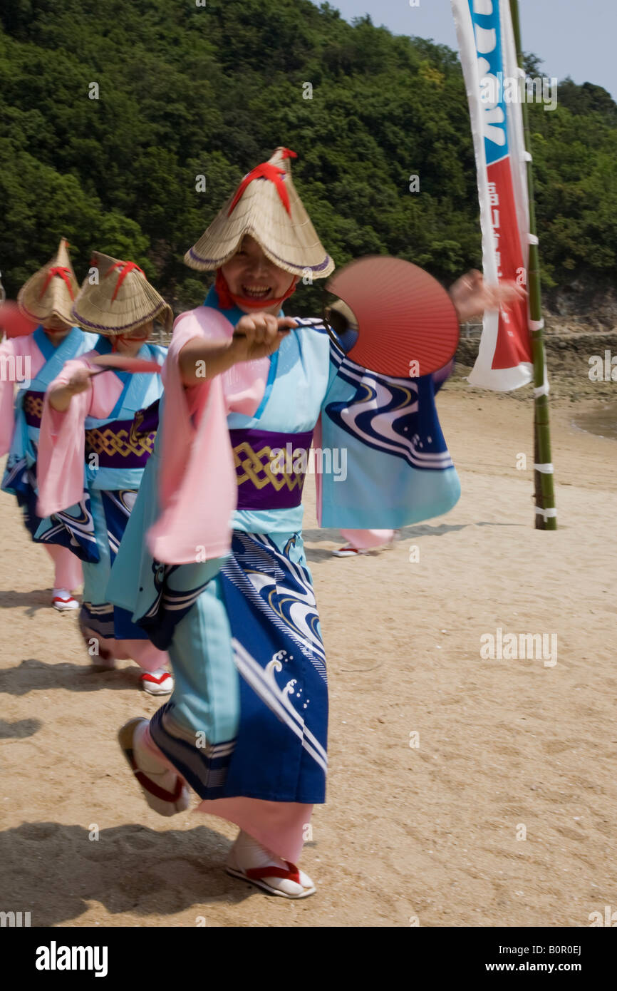 Le donne giapponesi danza all'Orate di mare Festival Foto Stock