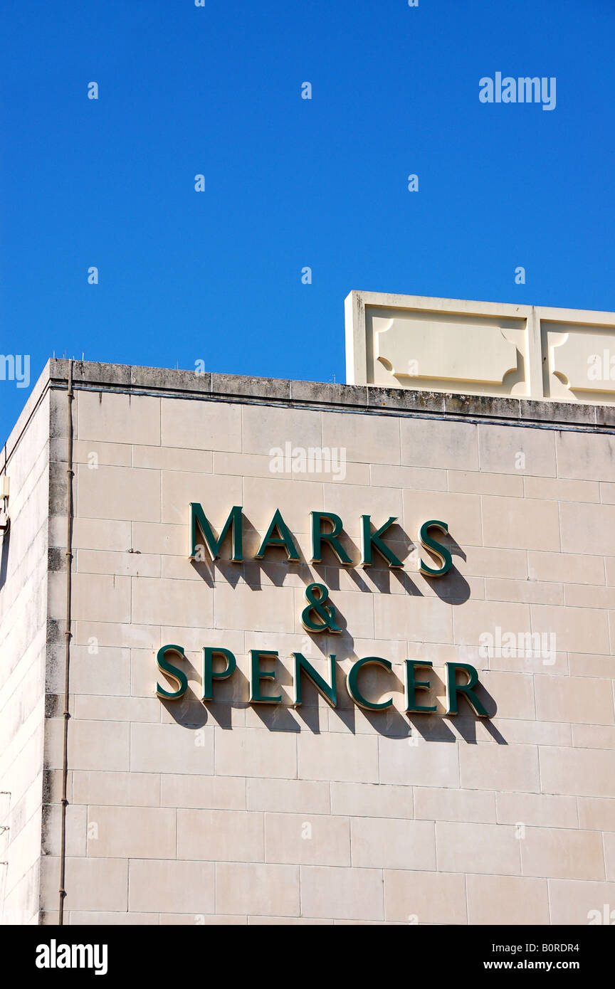 Ramo di Marks & Spencer, Llandudno, il Galles del Nord Foto Stock