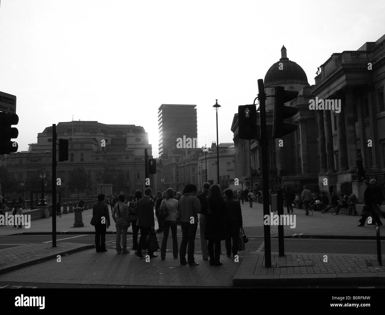 Street Photography a Trafalgar Square, Londra Centrale Foto Stock
