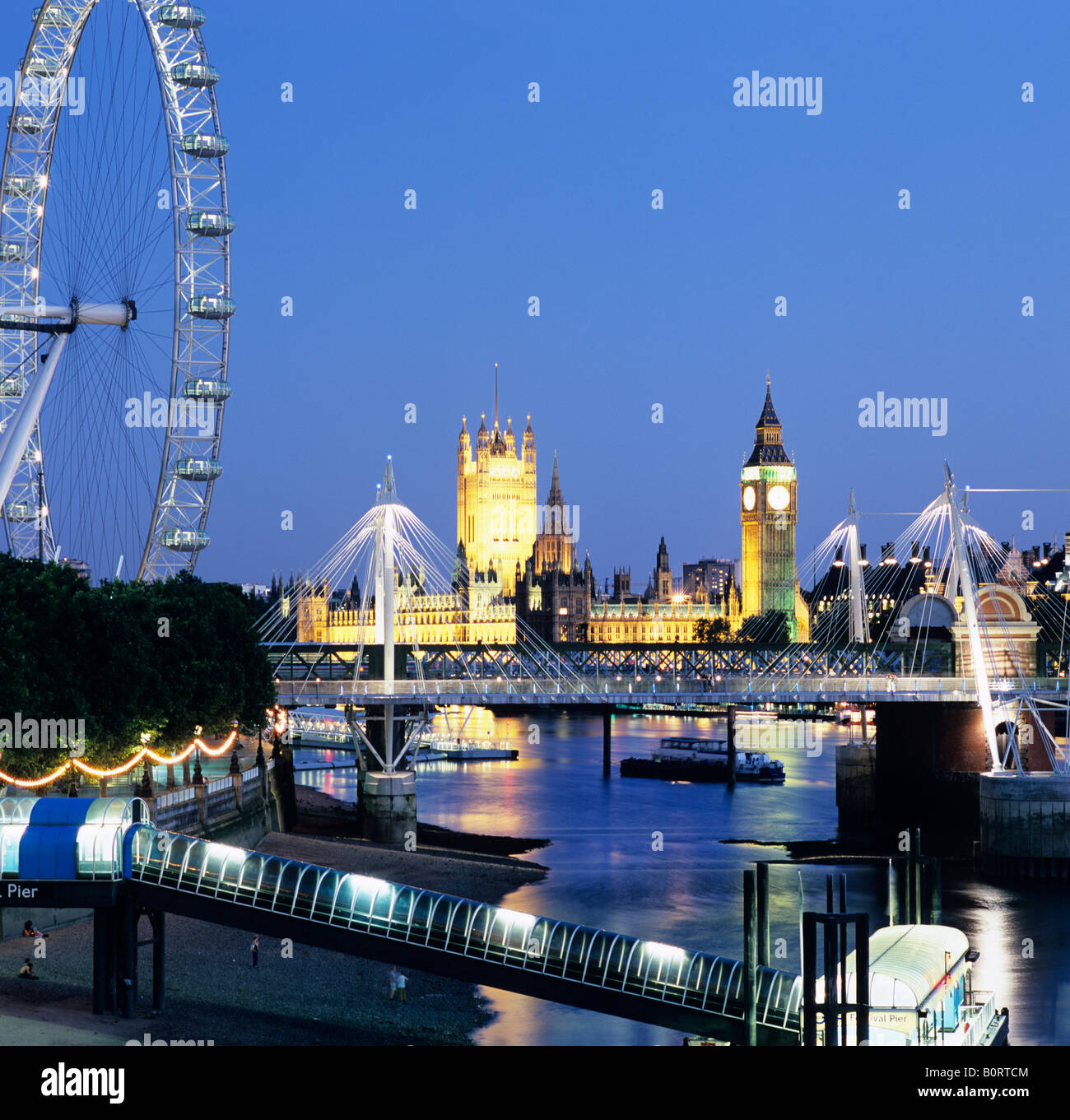 London Eye Sera Il Tamigi Londra U K notturne notte Gran Bretagna Inghilterra Europa Foto Stock