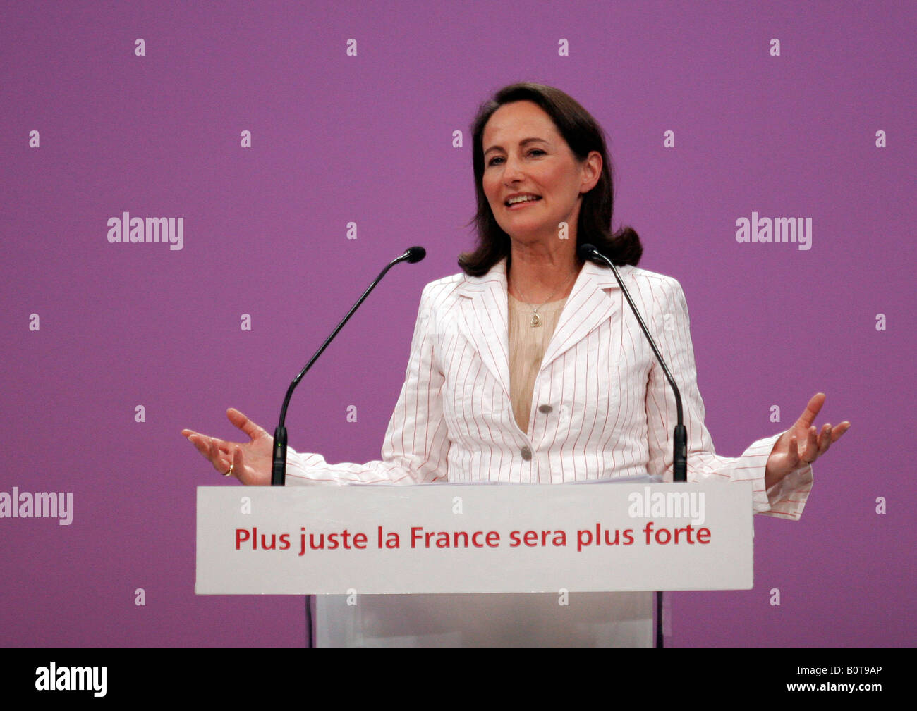 Segolene Royal, partito socialista candidato per questo anno s elezione presidenziale intervenendo a una riunione politica a rouen Francia Foto Stock