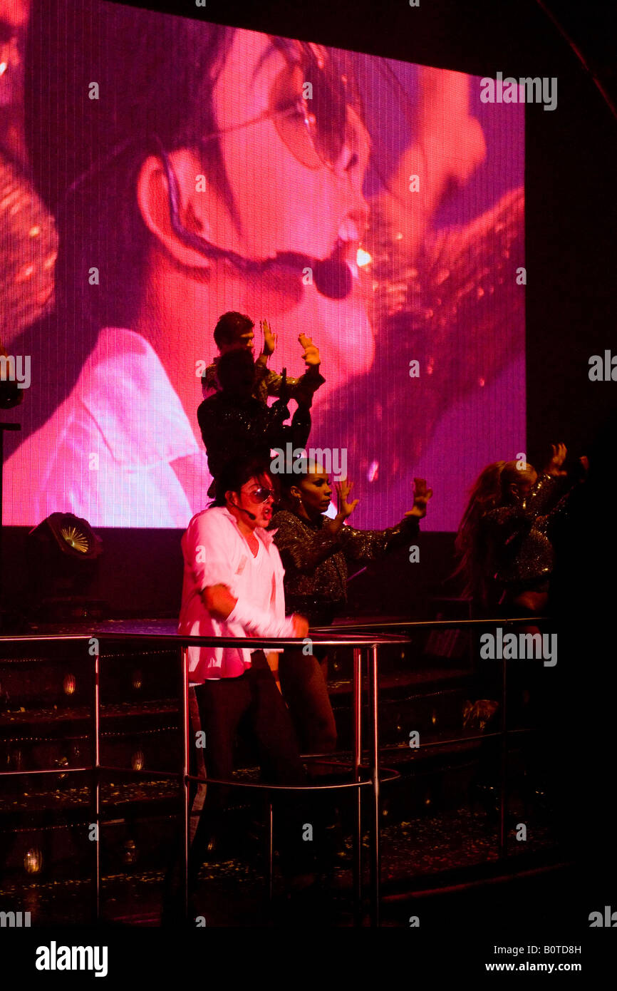 Michael Jackson impersonator al Coco Bongo nightclub di Cancun e Playa del Carmen in Messico Foto Stock