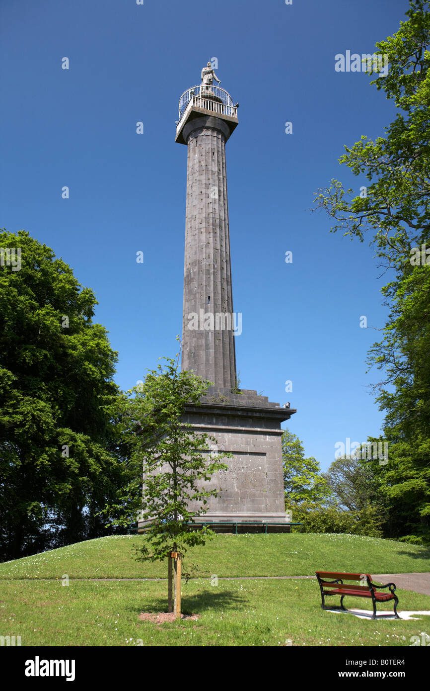 Il cole monumento commemorativo colonna nel parco forthill enniskillen County Fermanagh Foto Stock