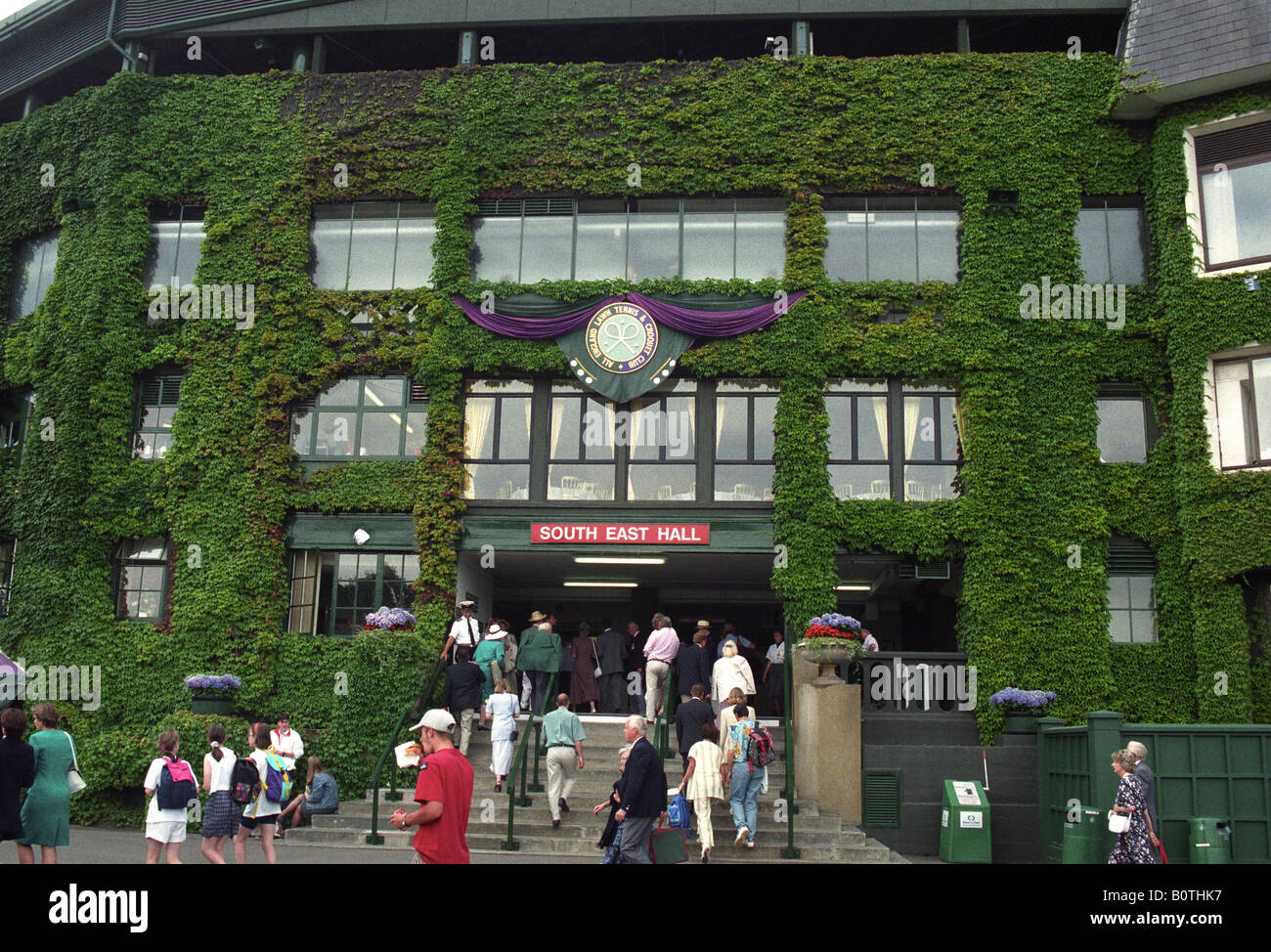 Wimbledon Tennis Championships 1995 il coperto di edera ingresso alla corte centrale Foto Stock
