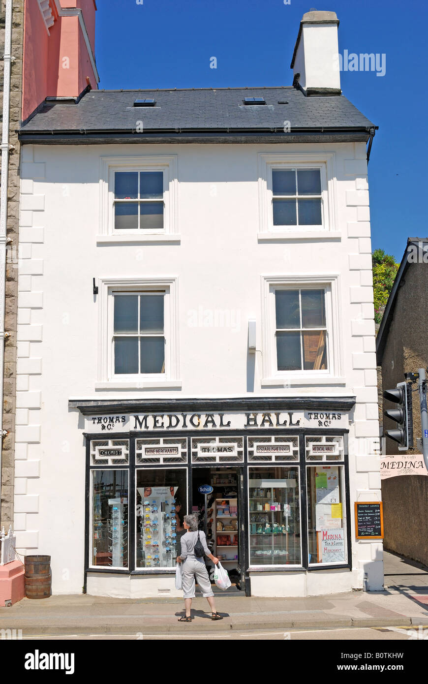Farmacia nella cittadina balneare di ABERDOVEY GWYNEDD in Galles Foto Stock