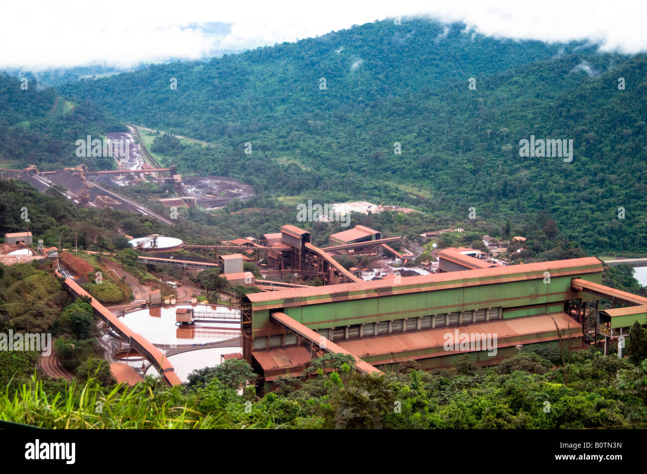 Vale do rio immagini e fotografie stock ad alta risoluzione - Alamy