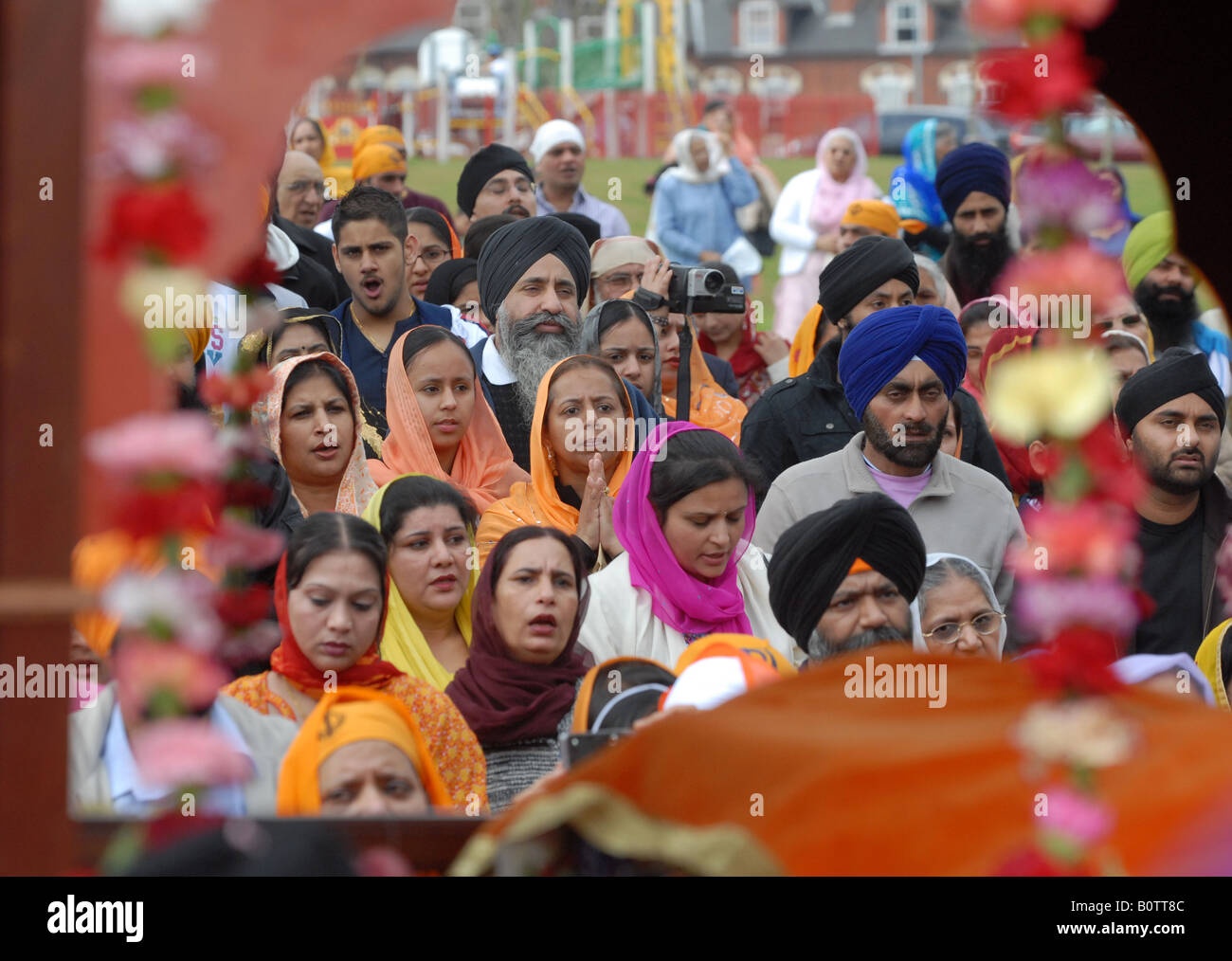 Vaisakhi parade seguaci nel Parco Handsoworth Birmingham Foto Stock