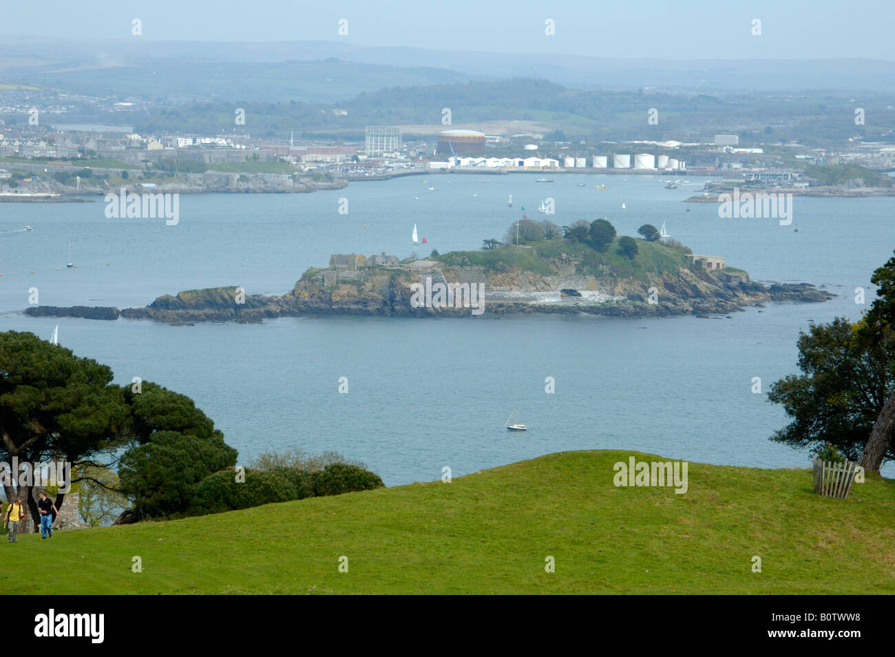 Drake's Island, Plymouth da Mount Edgcumbe Park Foto Stock