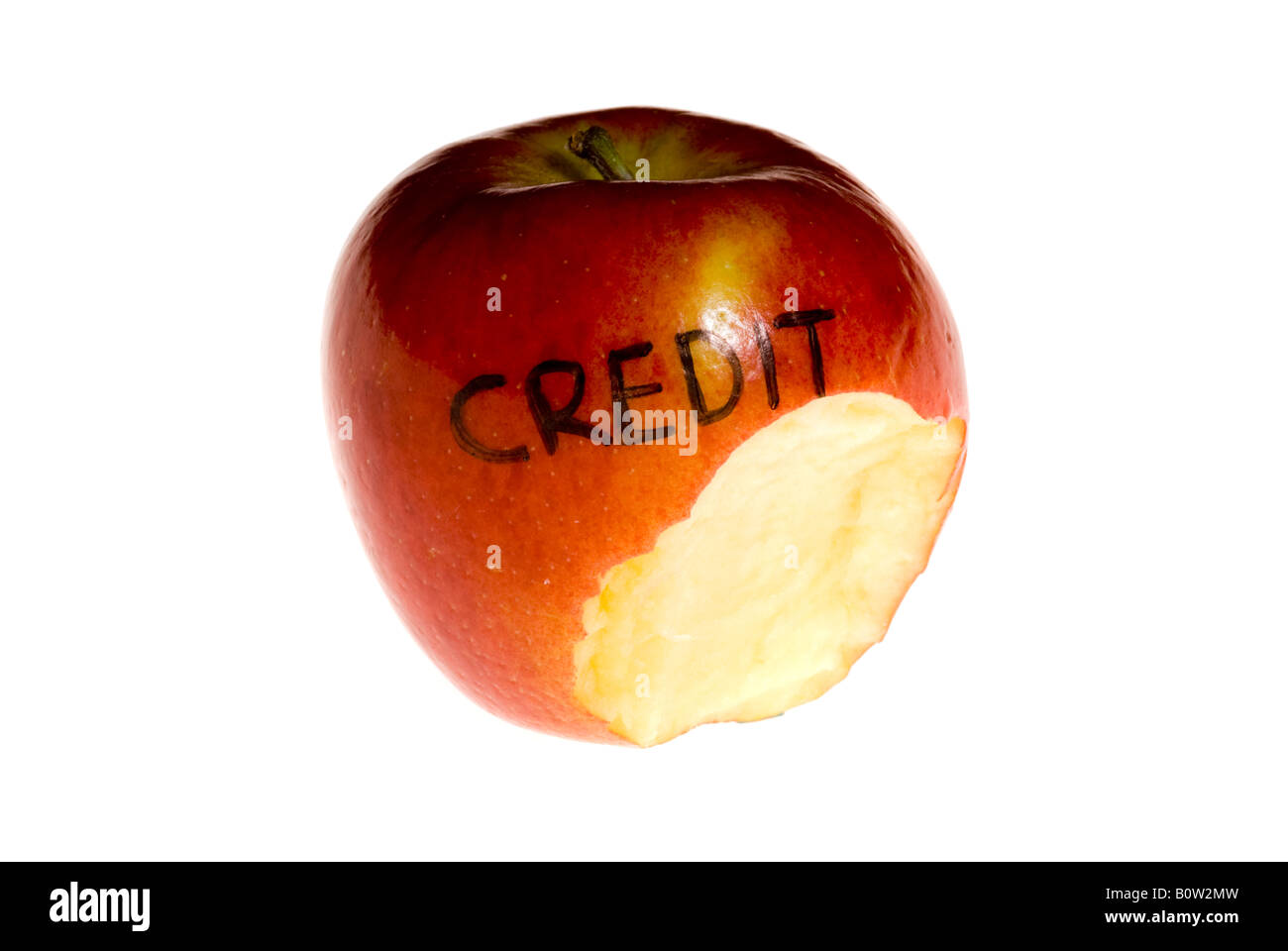 Un Apple con un grande boccone fuori di esso e le parole scritte di credito su di esso. Foto Stock