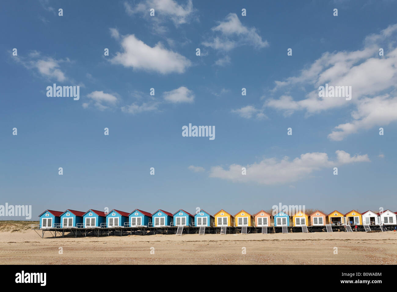 Pittoresca spiaggia di cabine, Vlissingen, Walcheren, Zeeland, Paesi Bassi Foto Stock