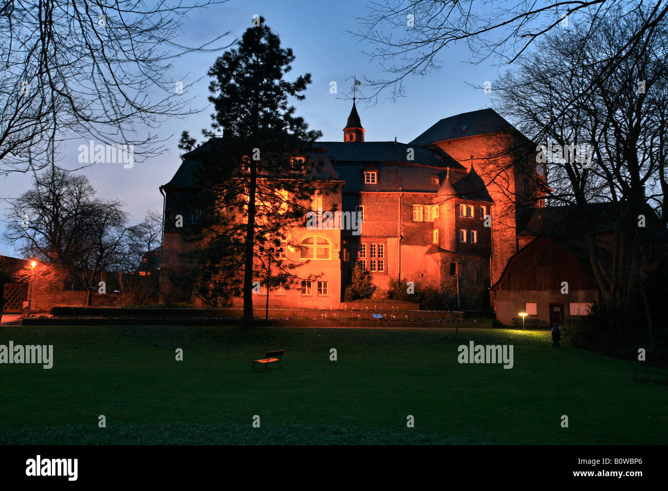 Gli edifici del castello del Oberes Schloss o castello superiore dell'Nassau-Siegen Earls, Siegen, Renania settentrionale-Vestfalia, Germania Foto Stock