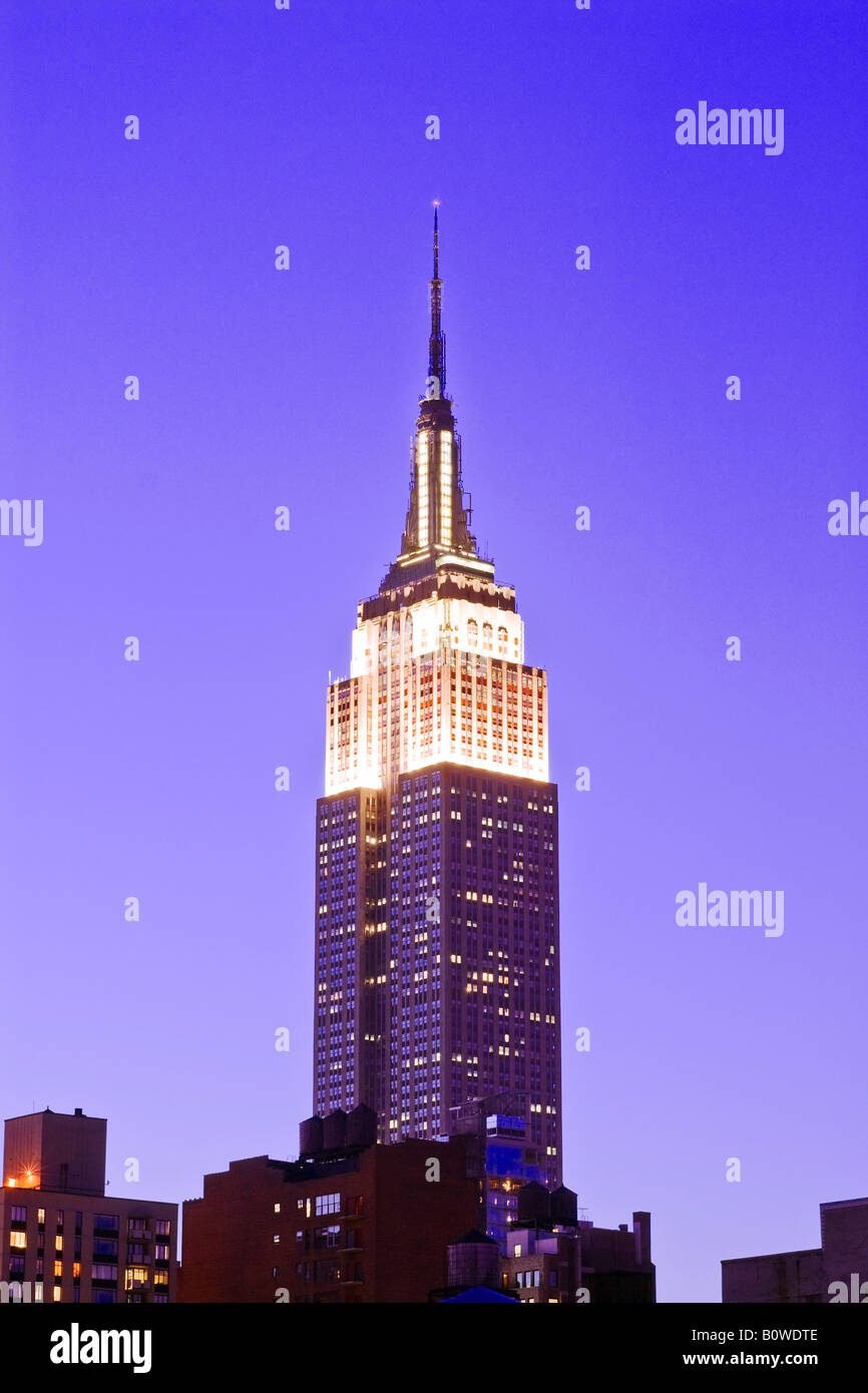 Empire State Building di notte New York Foto Stock